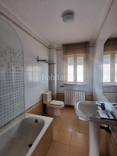 Foto 583825fc-8faa-454f-98aa-2b37ef6346aa. Lloguer casa aparellada amb calefacció aparcament a Cabrerizos