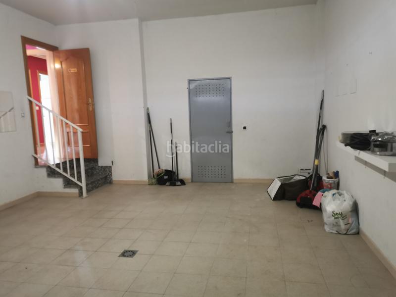 Foto 934f28c5-78aa-40cc-a4e7-e69a601fee09. Lloguer casa aparellada amb calefacció aparcament a Cabrerizos