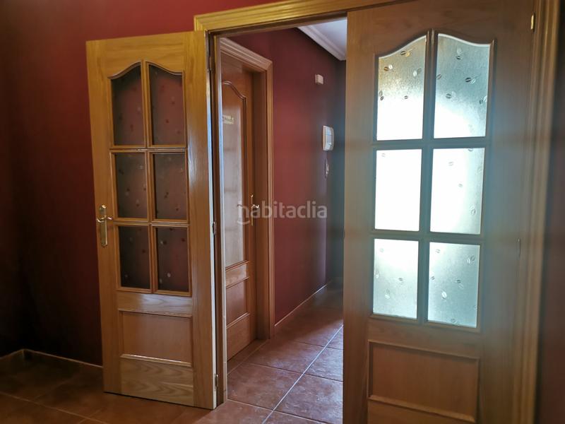 Foto ed02d7d0-3a88-4851-b47f-fb959db2bf9e. Lloguer casa aparellada amb calefacció aparcament a Cabrerizos