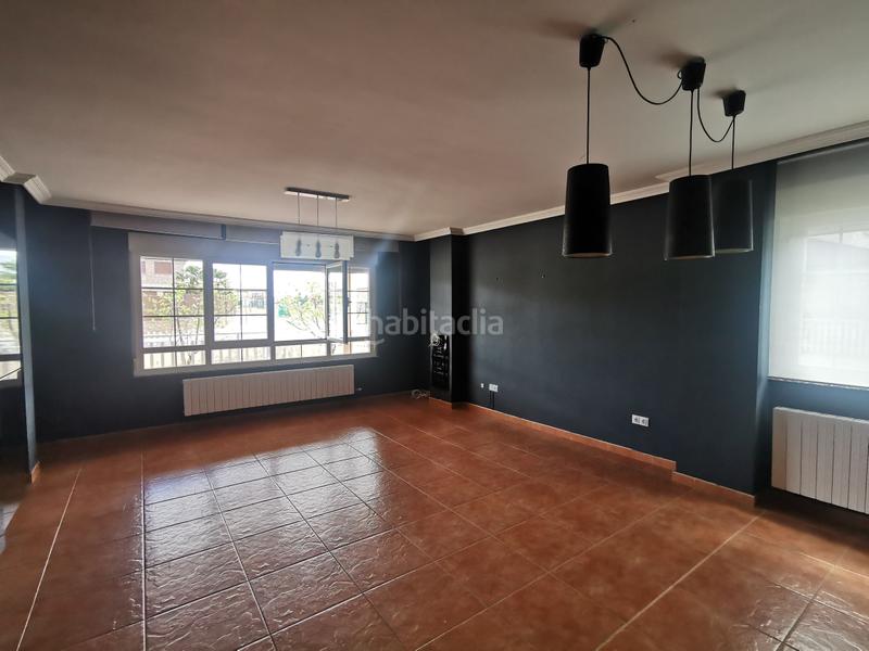 Foto 2882d04b-4484-40eb-b768-d5f34664c983. Alquiler casa pareada en Cabrerizos