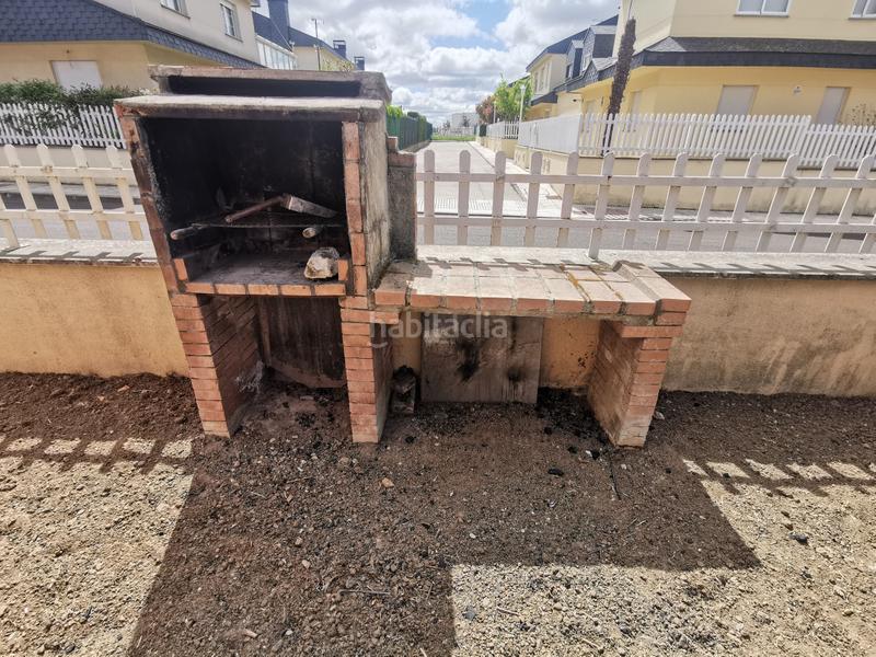 Foto f3e0b9ff-e499-4ce1-b8d6-caae9e7c6343. Alquiler casa pareada en Cabrerizos