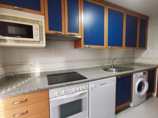 Appartement  Paseo florencio marcos. Estupendo piso  con zonas comunes de jardin y piscina, plaza de