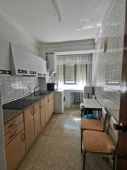 Miete Etagenwohnung  Calle villar y macías