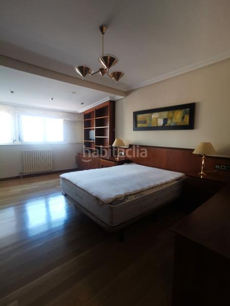 Foto 6c3948f4-9c03-4757-b84a-e2ace5632bd0. Alquiler piso magnifico piso em alquiler, con sevicios centrales, aire acondicionado. en Salamanca