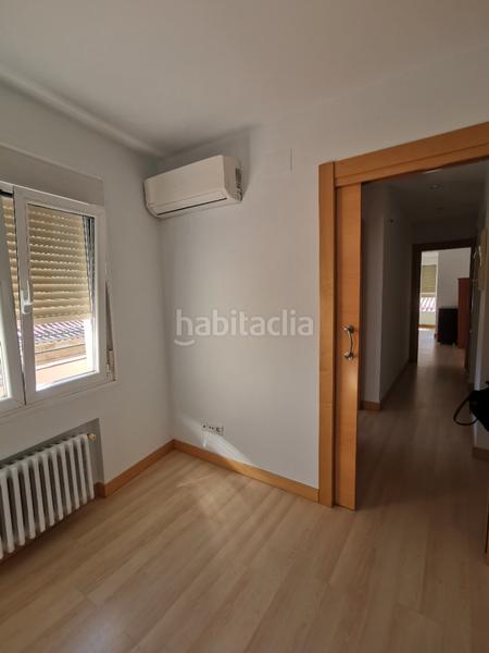 Foto 3223268b-29d9-416b-8748-a5aeb1e214fe. Alquiler piso bonito y coqueto ático, con estupenda terraza, con servicios centrales. en Salamanca