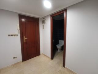 Lloguer Oficina  Calle zamora. En pleno centro , estupenda oficina.