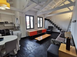 Rent Penthouse  Plaza peso