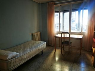Lloguer Pis  Plaza de gabriel y galán. Magnifico piso para estudiantes