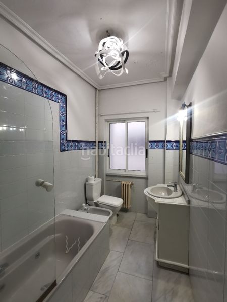 Foto ed2ff0a7-b3c8-4324-8db2-c28460759915. Appartamento con riscaldamento in Sancti Spiritus - San Juan Salamanca
