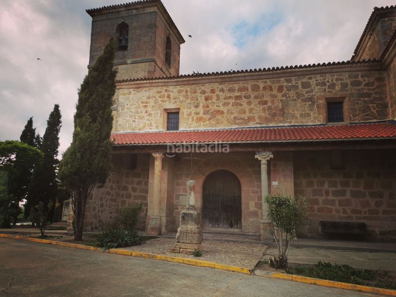 Foto c2bd2769-67e6-4636-84ce-ff21b7cb3aa8. Casa amb aparcament a Negrilla de Palencia