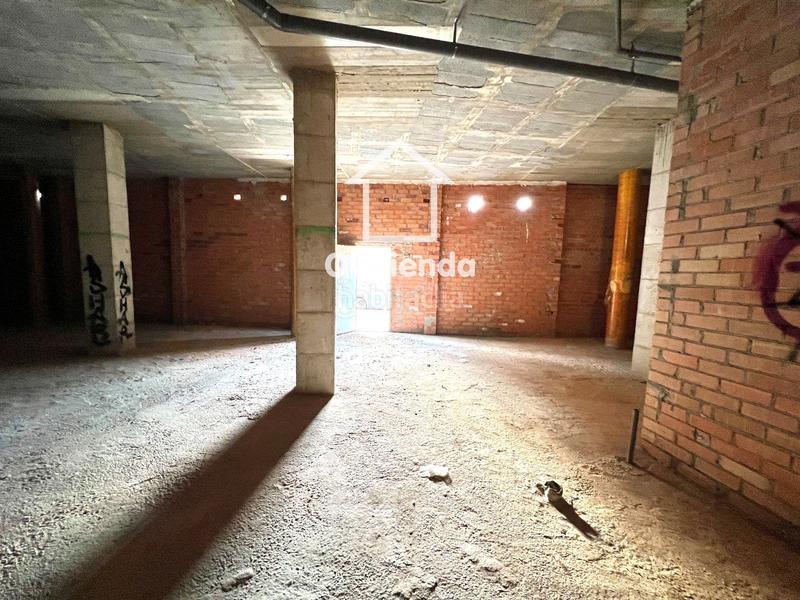 Foto d5b3f243-eeb9-47fc-8f74-b4dd0612f47b. Rent business premise in Centre Sabadell