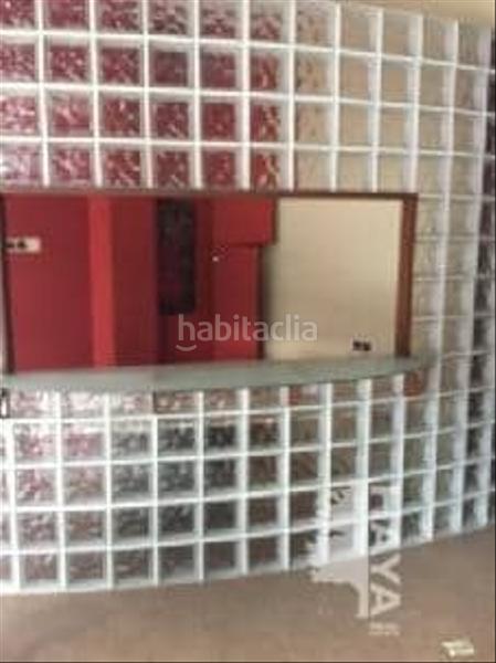 Foto b83bb45b-4e33-4a4c-8d38-6f009e7fd6ed. Local commercial dans Lledoner Granollers