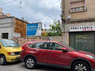 Wohngrundstück  Carrer d'europa. Parcela en venta en badalona y con 104 m2.
