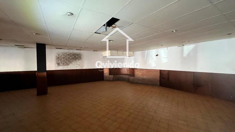 Foto aeab902f-c6fa-468d-b452-6847654bdf84. Locale commerciale in Vila de Gràcia Barcelona