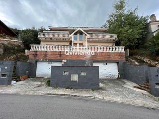 Chalet  Jeies. Conjunto de dos chalets independientes en venta en castellar del