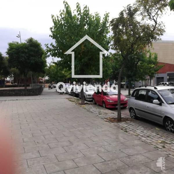 Foto f4c752fb-bee5-4436-b167-bbec22cfc7d0. Local comercial local en venta en ronda collsalarca, , barcelona en Sabadell
