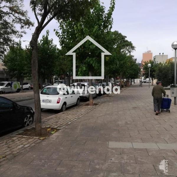 Foto f8cb692b-fc27-4850-97c2-ad5535bc00a2. Local comercial local en venta en ronda collsalarca, , barcelona en Sabadell