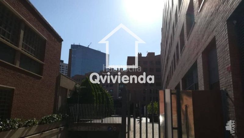 Foto e720f7b6-ac2b-47d6-b940-1f793fa9389c. Aparcament cotxe a Creu Alta Sabadell