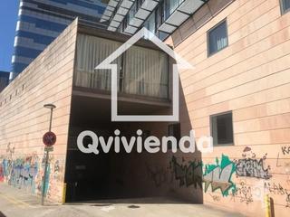 Autoparkplatz  Avinguda de francesc macià. Garaje en venta en sabadell.