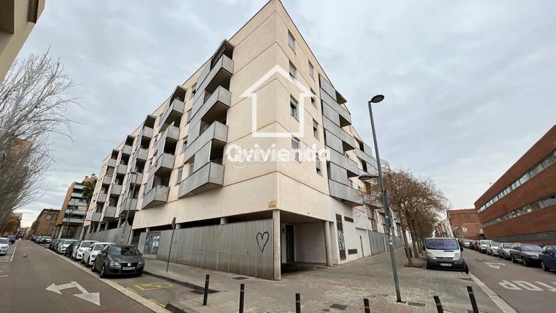 Foto ebbb7ad2-aacb-4a37-a86f-cdb17825a3d0. Parking coche en cervantes 32 plazas de parking en el centro en Sabadell