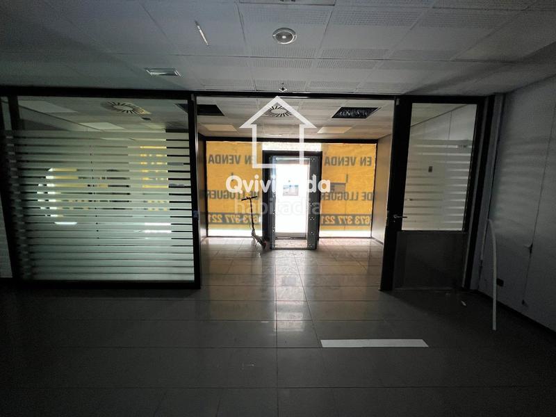 Foto bbc2dce3-b8b9-4f97-a9fc-8b802b4cf20e. Geschäftsraum in Segle XX Terrassa