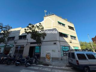 Local commercial  Colom, de. Local comercial esquinero en can palet, terrassa