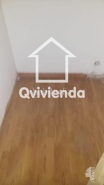 Foto b6a3e578-4b87-43a2-a150-fca4c3d158cf. Local comercial local en venta en calle sant joaquim, , barcelona en Santa Coloma de Gramenet