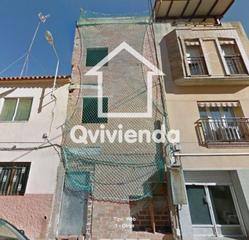 Pis  Carrer de núria. Inmueble sin terminar. obra parada. se estima un grado de avance
