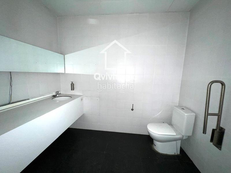 Foto d1ed8fb5-807b-4947-9254-a7bce4a705c4. Local commercial dans Centre-Cordelles Cerdanyola del Vallès