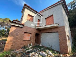 Chalet  Avellaners. Chalet independiente en construcción