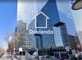 Parking coche  Avinguda de francesc macià. Garaje en venta en sabadell.plaza de aparcamiento de 12.71 m² co