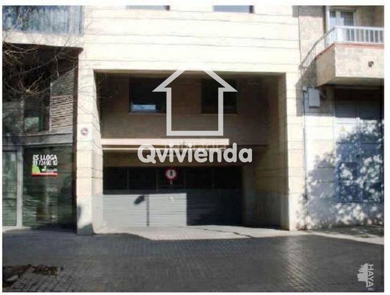 Foto c723e097-936b-4499-9030-d18cdc2d6ffb. Aparcament cotxe a Centre Sabadell