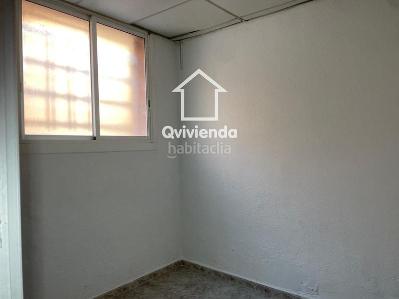 Foto bae58dea-8c83-4806-b088-bc630c63e910. Local comercial  en venta y con 113 m2. en Badalona