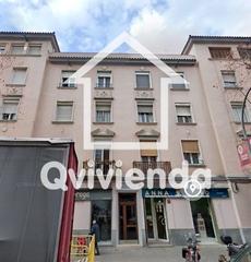 Pis  Avinguda de barberà. Piso ocupado por persona sin justo título. debido a su estado oc