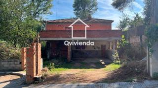 Chalet  Pous dels. Unifamiliar en venta en pasaje pous, vilanova del vallès, barcel