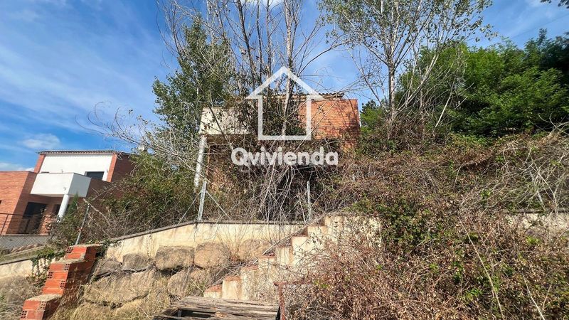Foto ddb814ba-4257-4353-83db-ad3c3f629cf5. Chalet  independiente en venta en calle priorat, , barcelona en Santa Maria de Palautordera