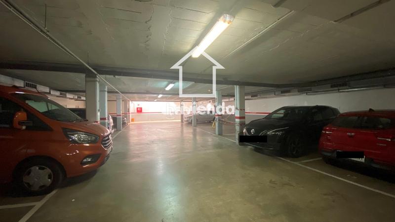 Foto 1d776909-cc84-4bb0-946f-bec3971a756d. Posto auto in Creu Alta Sabadell