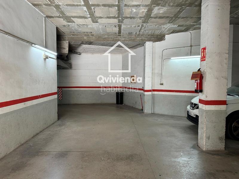 Foto 98b042d1-d248-47c4-a70d-5316069896c0. Autoparkplatz in Parets del Vallès