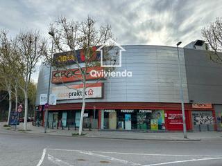 Local commercial  Francesc ferrer i guardia. En mollet del valles