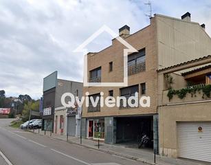 Zweistöckige Wohnung  Martorell, de. Dúplex ocupado con patio en terrassa