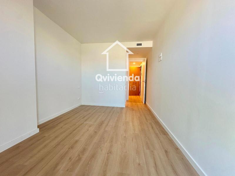 Foto 0cf06906-2f63-48d4-b490-26be8fa25d93. Appartamento con riscaldamento parcheggio in Sant Pere Nord Terrassa