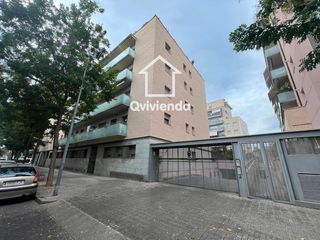 Aparcament cotxe a Sallarès i Pla 198