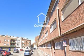 Casa adossada  Sant miquel de. Casa adosada ocupada en creu alta, sabadell