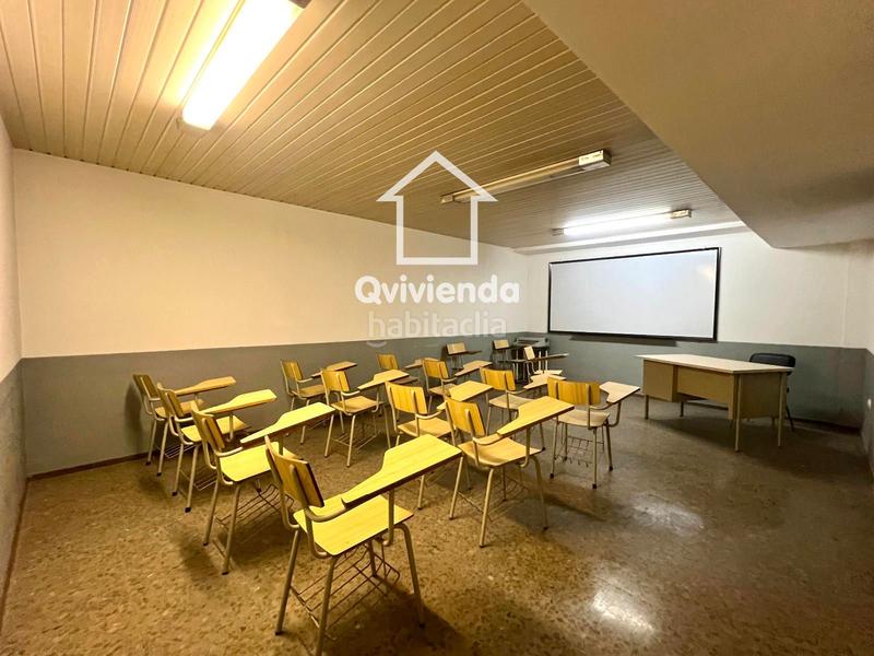 Foto 2a994ac0-e90a-445d-9a97-70e1699844cc. Lloguer oficina amb calefacció a Ca n'Aurell Terrassa