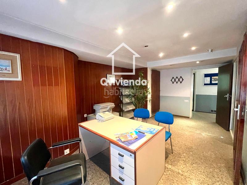 Foto 5c46474e-883a-4392-bd24-9ccd0f72dc06. Lloguer oficina amb calefacció a Ca n'Aurell Terrassa