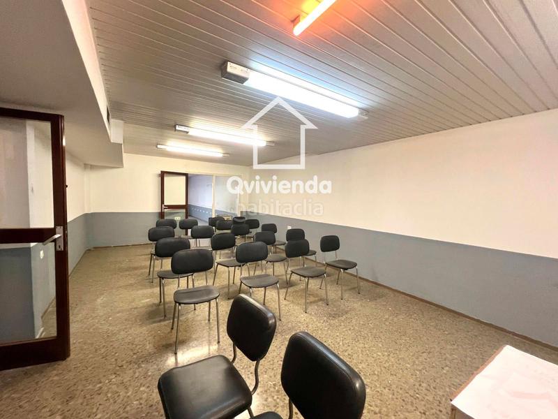 Foto 6e750d29-b7aa-40ec-b7e1-e8795fd87b56. Lloguer oficina amb calefacció a Ca n'Aurell Terrassa