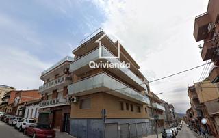 Pis  Tamarit. Piso ocupado de 2 hab con pk en ripollet