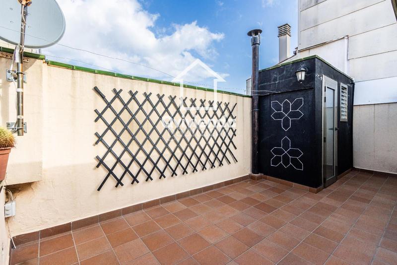 Foto 9765d134-7b32-4ea6-af37-9dfea7ea5c30. Haus mit heizung parking in Centre Sabadell