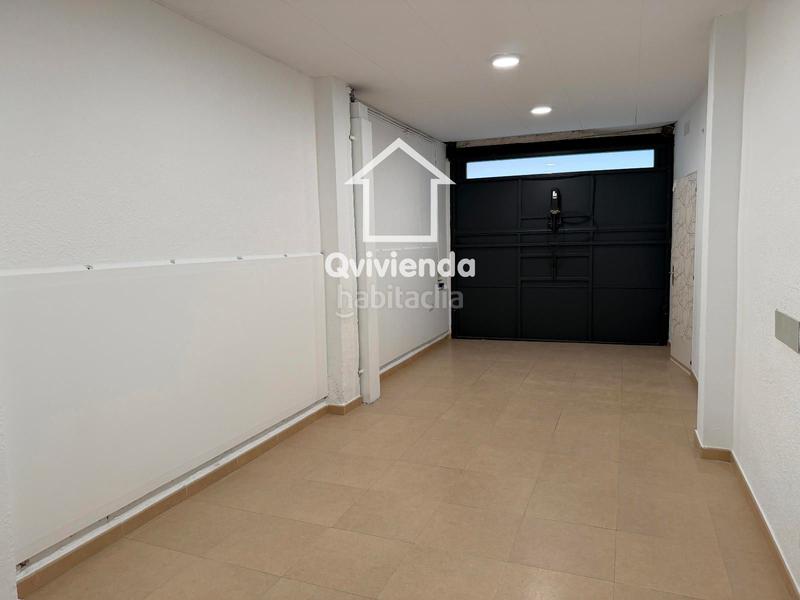 Foto ab65d867-1d38-4328-8db1-edf43f9f5e80. Haus mit heizung parking in Centre Sabadell