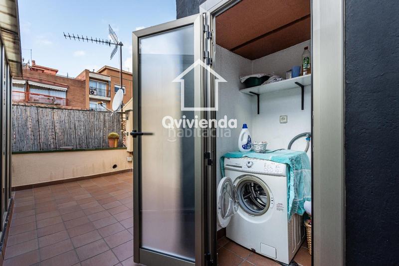 Foto c792ed6b-3c30-4a72-ba4e-b79d21098943. Haus mit heizung parking in Centre Sabadell